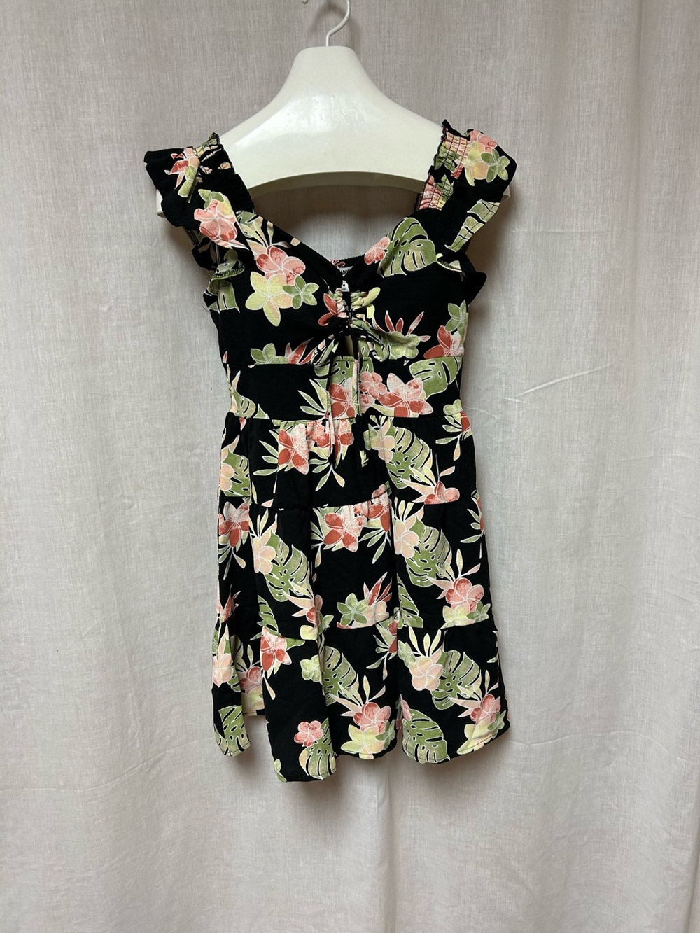 Size medium tropical floral sundress black padded bra